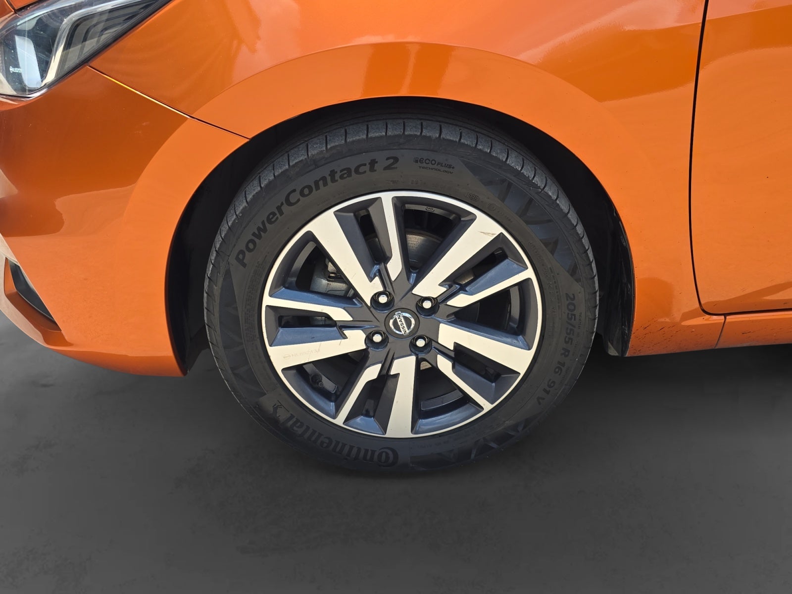 2022 Nissan VERSA ADVANCE CVT 22