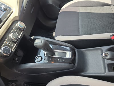 2022 Nissan VERSA ADVANCE CVT 22