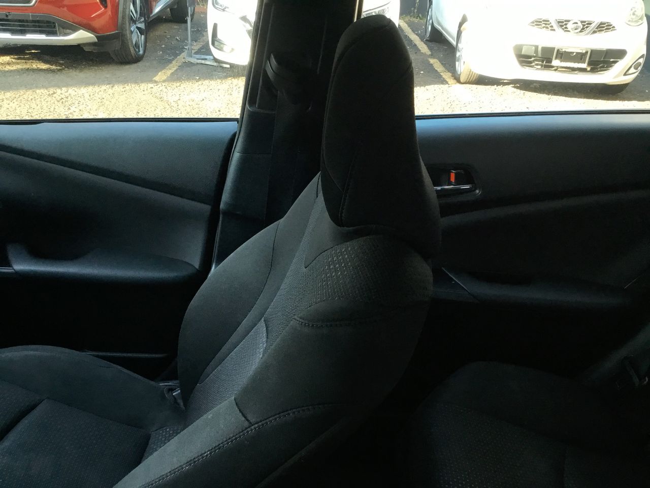 2020 Toyota PRIUS BASE