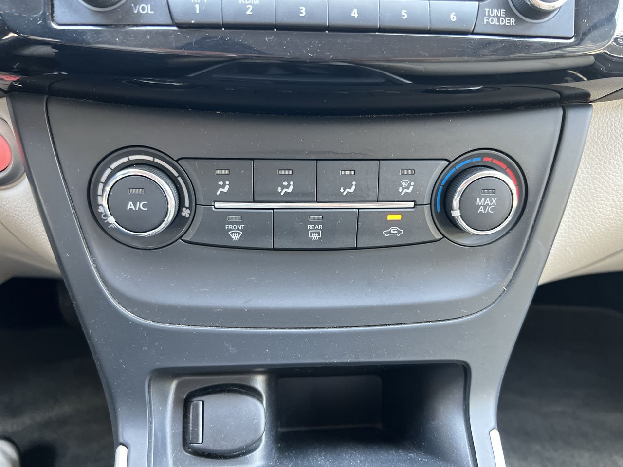 2017 Nissan SENTRA ADVANCE MT