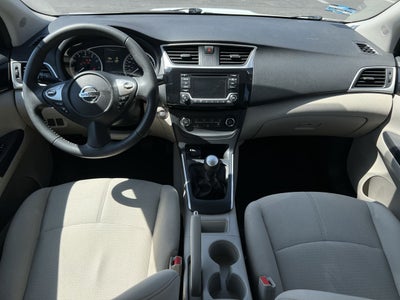 2017 Nissan SENTRA ADVANCE MT