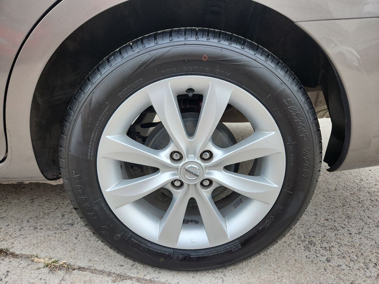 2016 Nissan VERSA ADVANCE AT AC