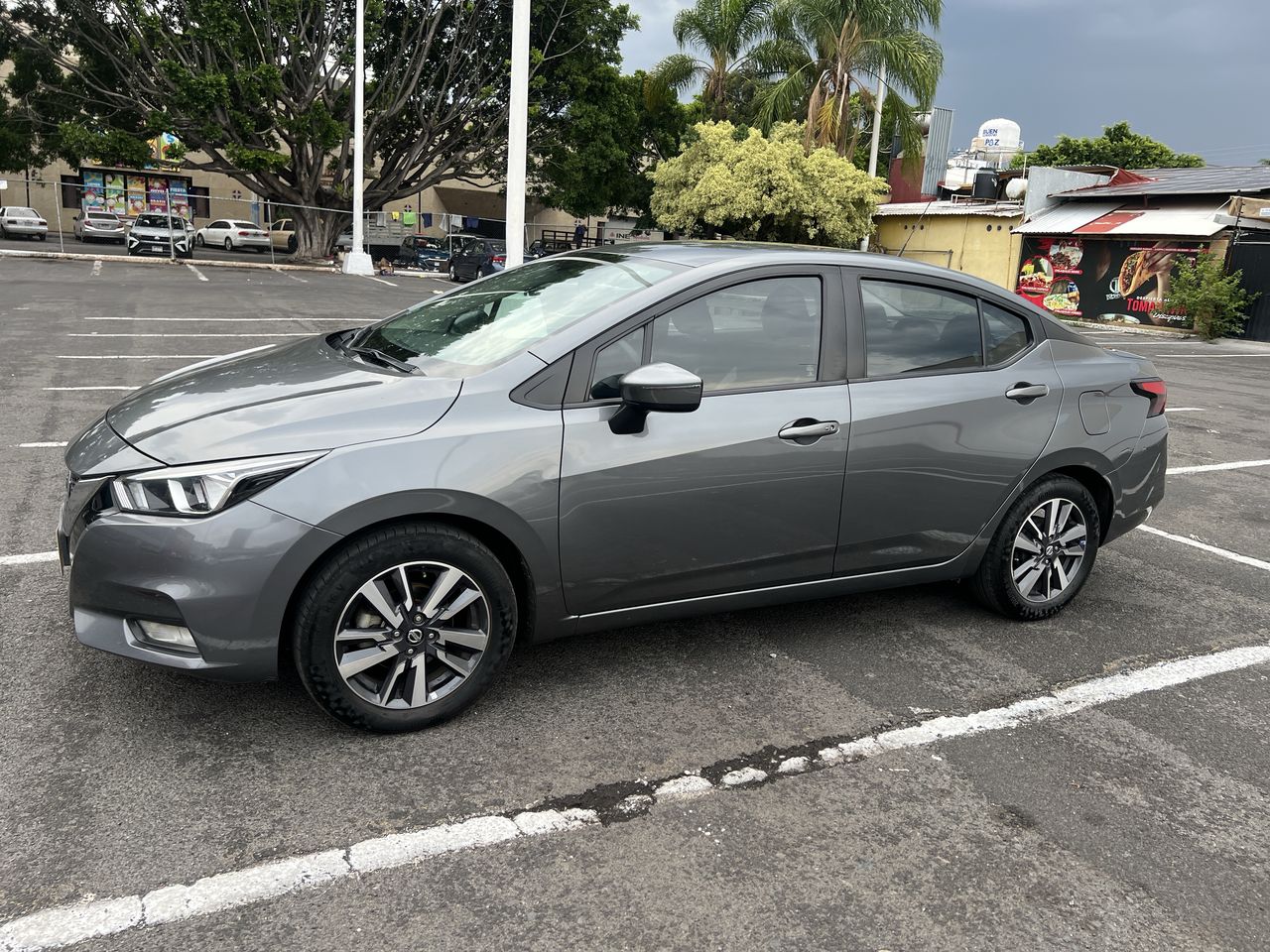 2021 Nissan VERSA ADVANCE MT 21