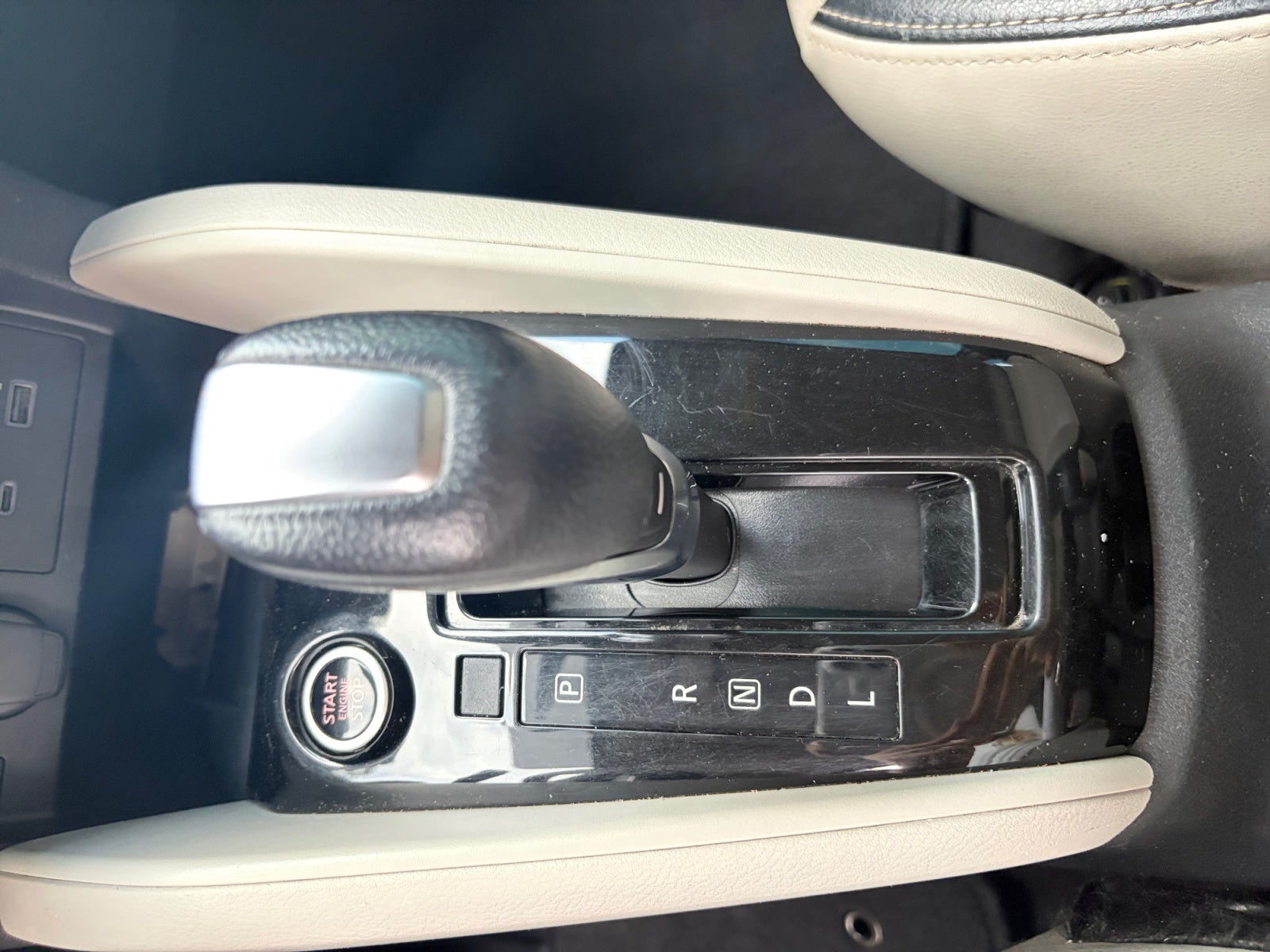 2023 Nissan VERSA EXCLUSIVE CVT 23