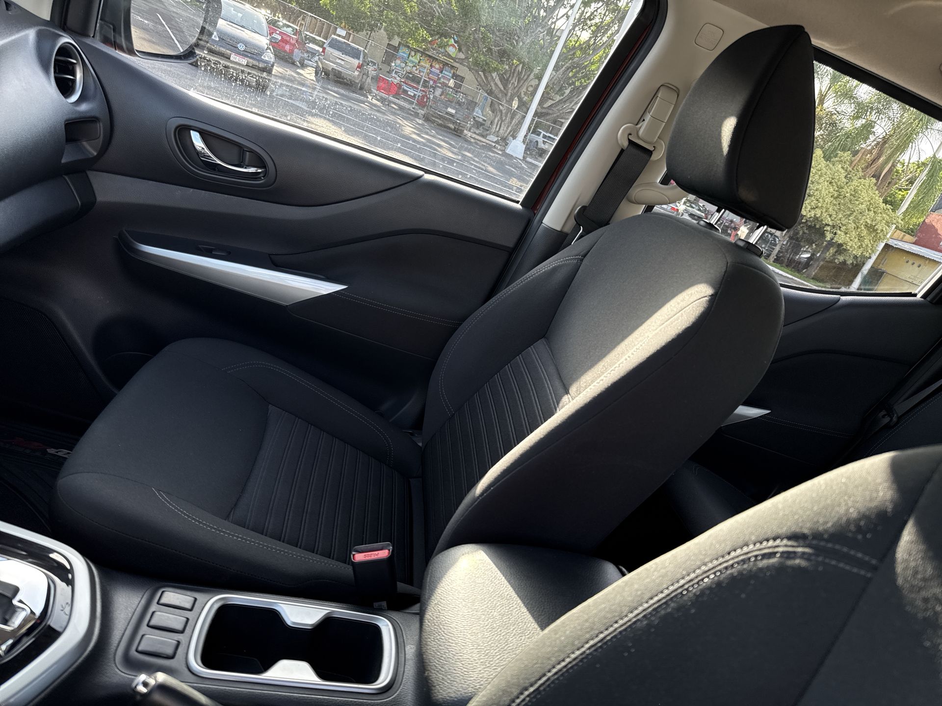 2023 Nissan FRONTIER FRONTIER LE TA