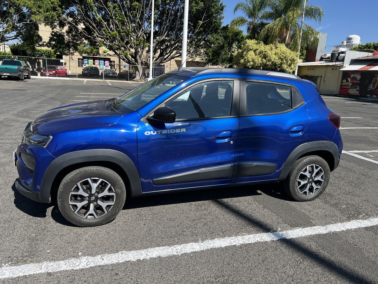 2024 RENAULT KWID OUTSIDER