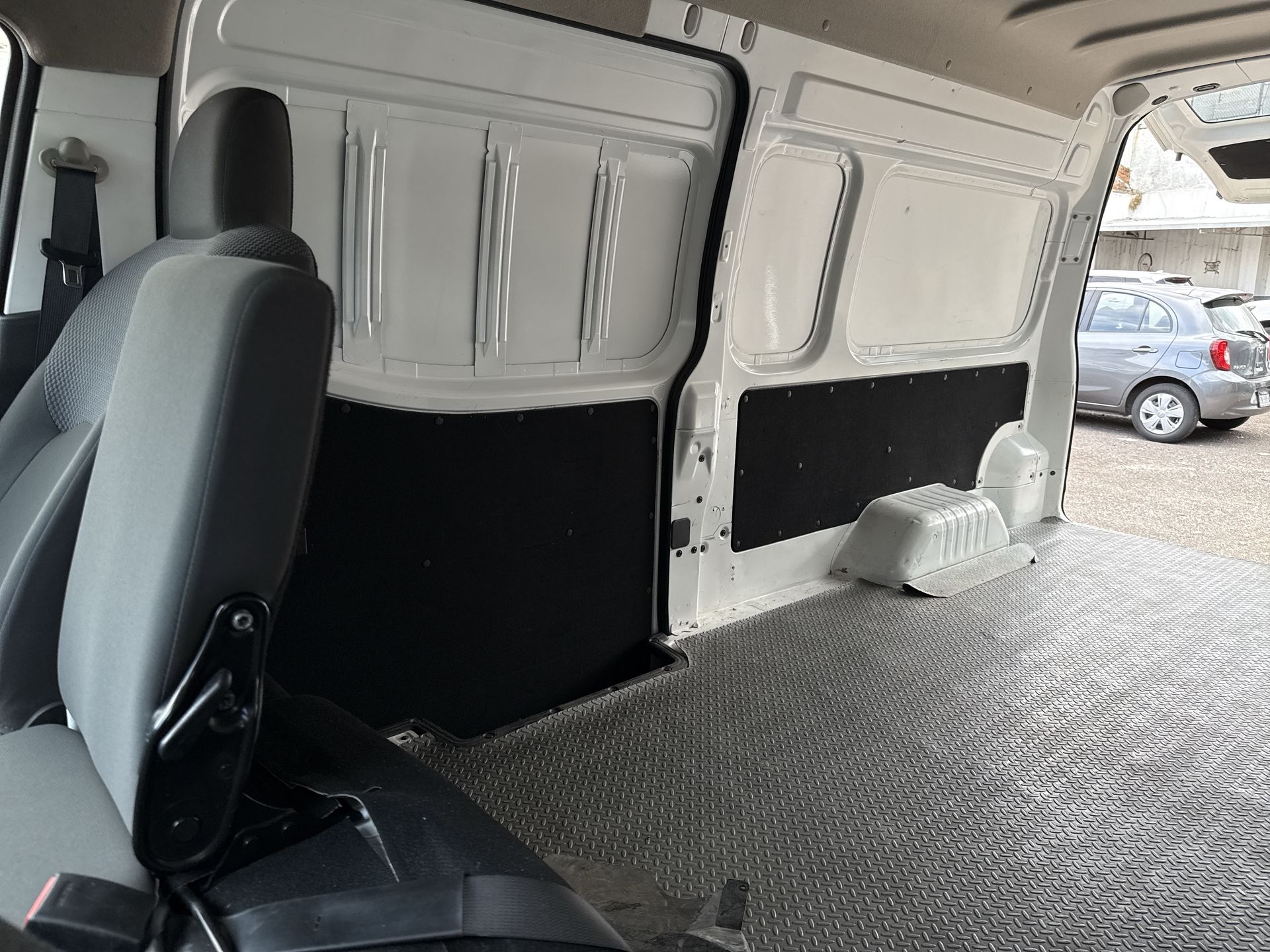 2023 Nissan NV350 URVAN PANEL AMPLIA AA 23