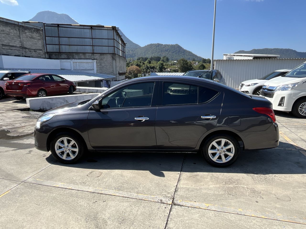 2019 Nissan VERSA SENSE MT AC