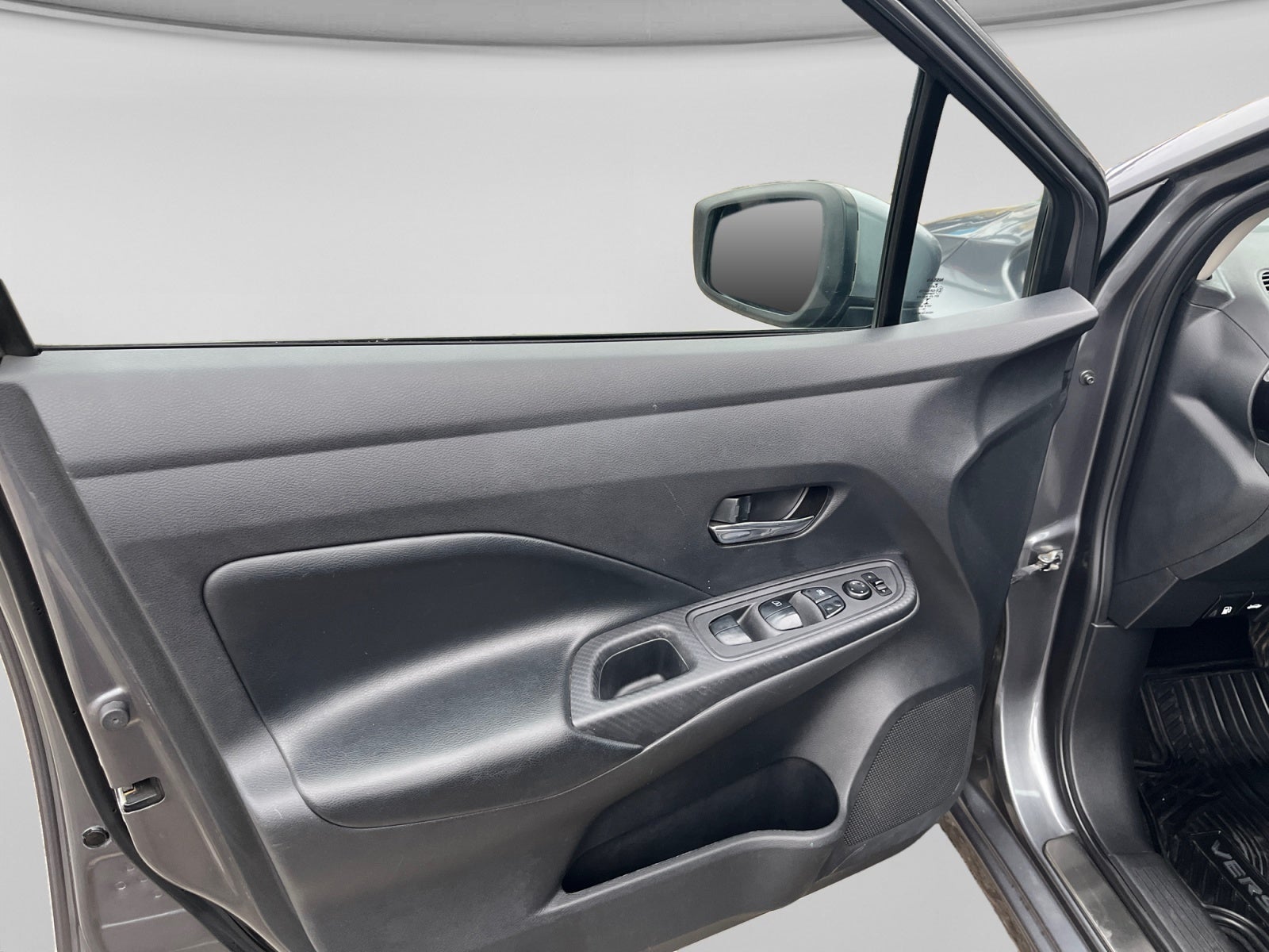 2020 Nissan VERSA ADVANCE CVT