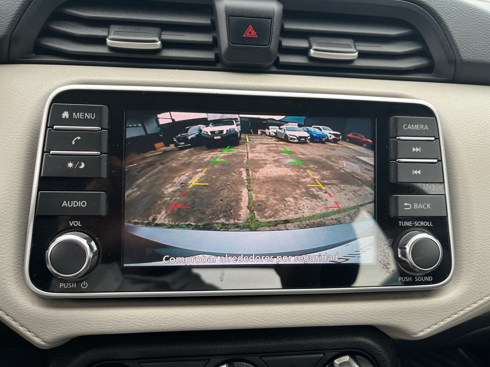 2020 Nissan VERSA ADVANCE CVT