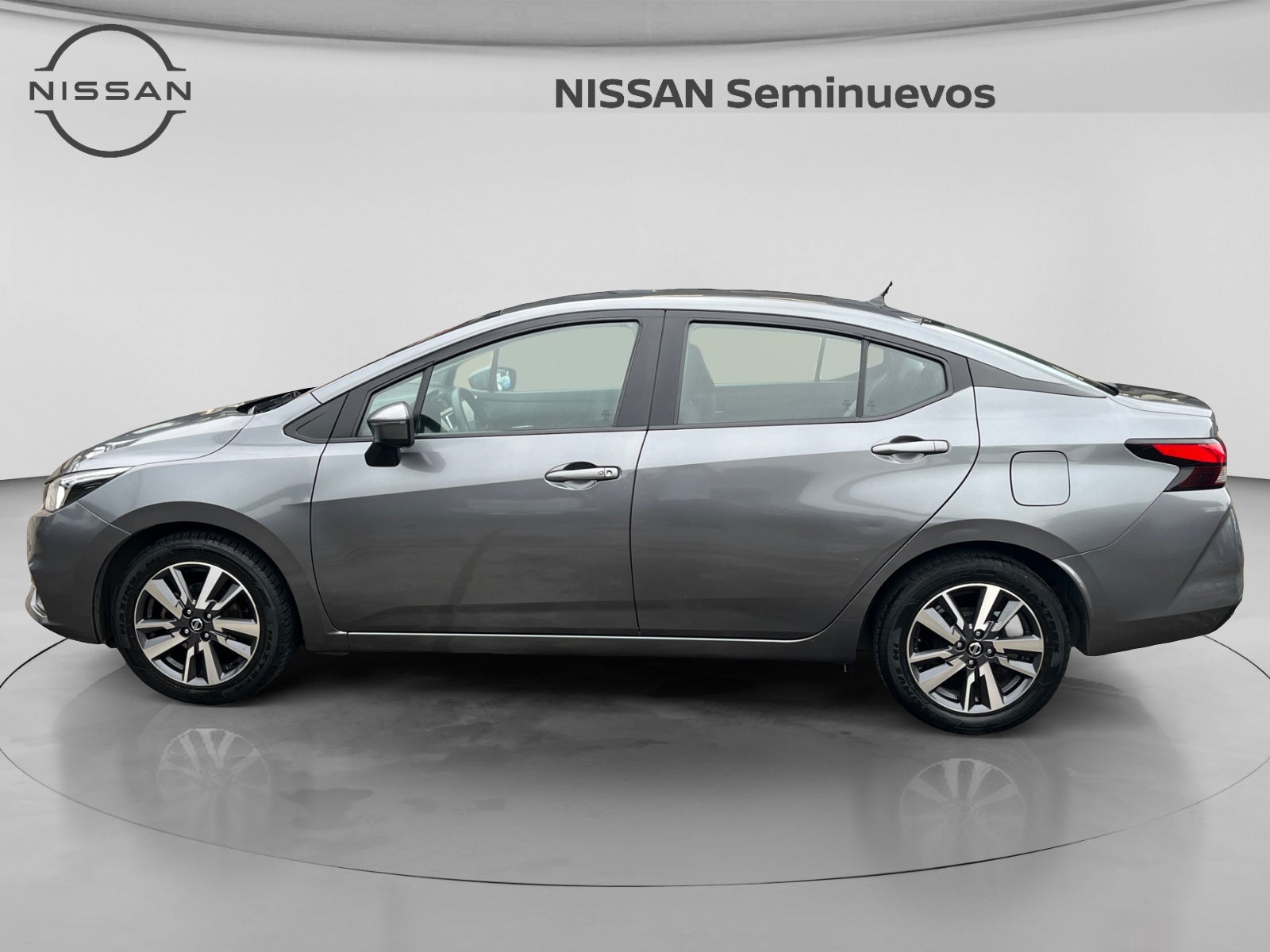 2020 Nissan VERSA ADVANCE CVT
