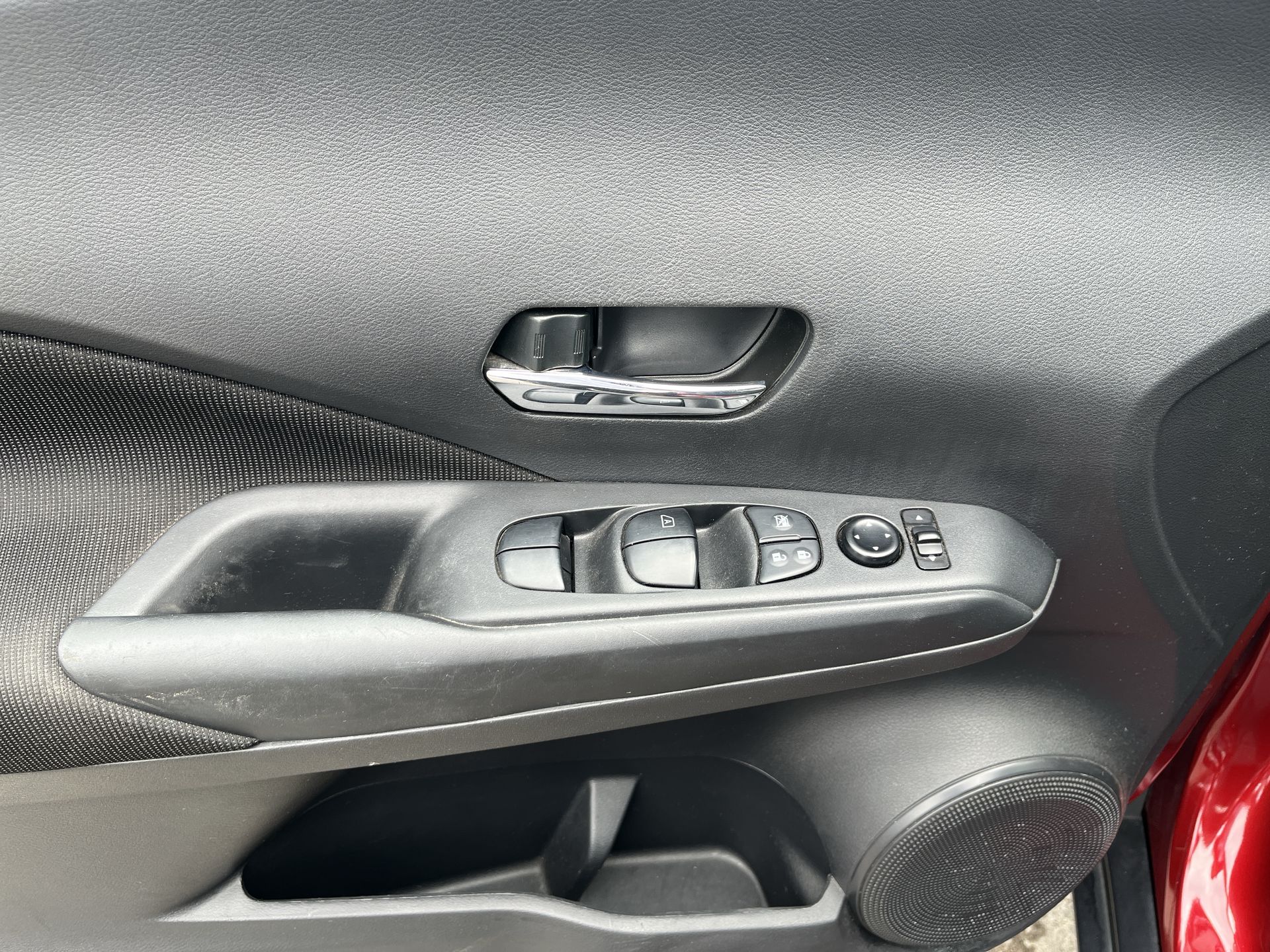 2023 Nissan KICKS ADVANCE 1.6 LTS MT 23