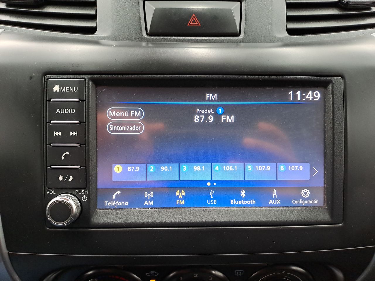 2022 Nissan FRONTIER LE TA 22