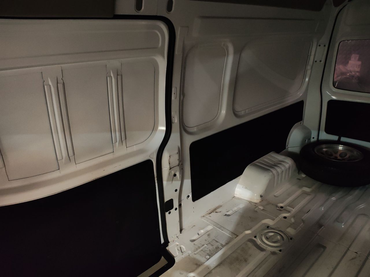 2024 Nissan NV350 PANEL AMPLIA AA 24
