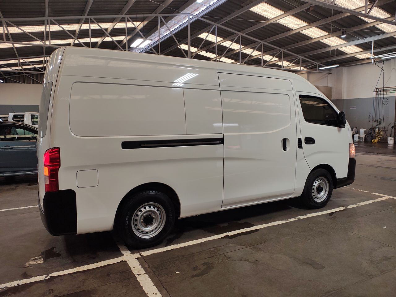 2024 Nissan NV350 PANEL AMPLIA AA 24