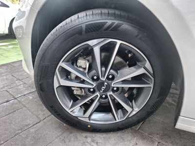 2023 Kia FORTE EX