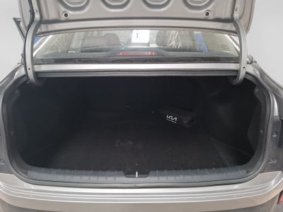 2024 Kia K3 LX AT
