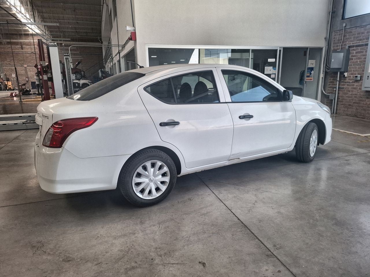2018 Nissan VERSA DRIVE MT AC
