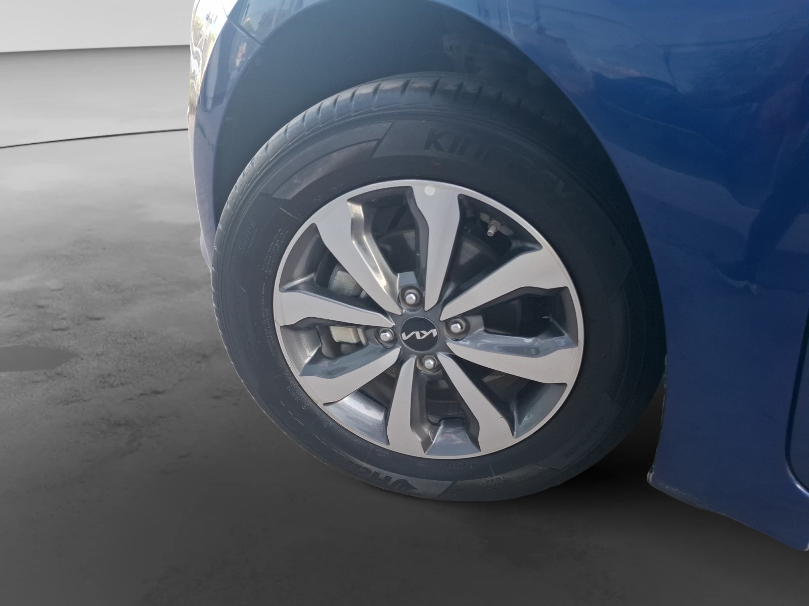2023 Kia RIO LX TA
