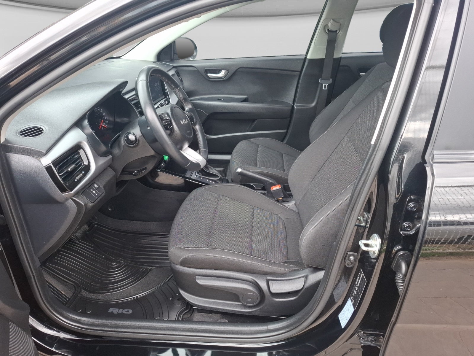 2023 Kia RIO LX TA
