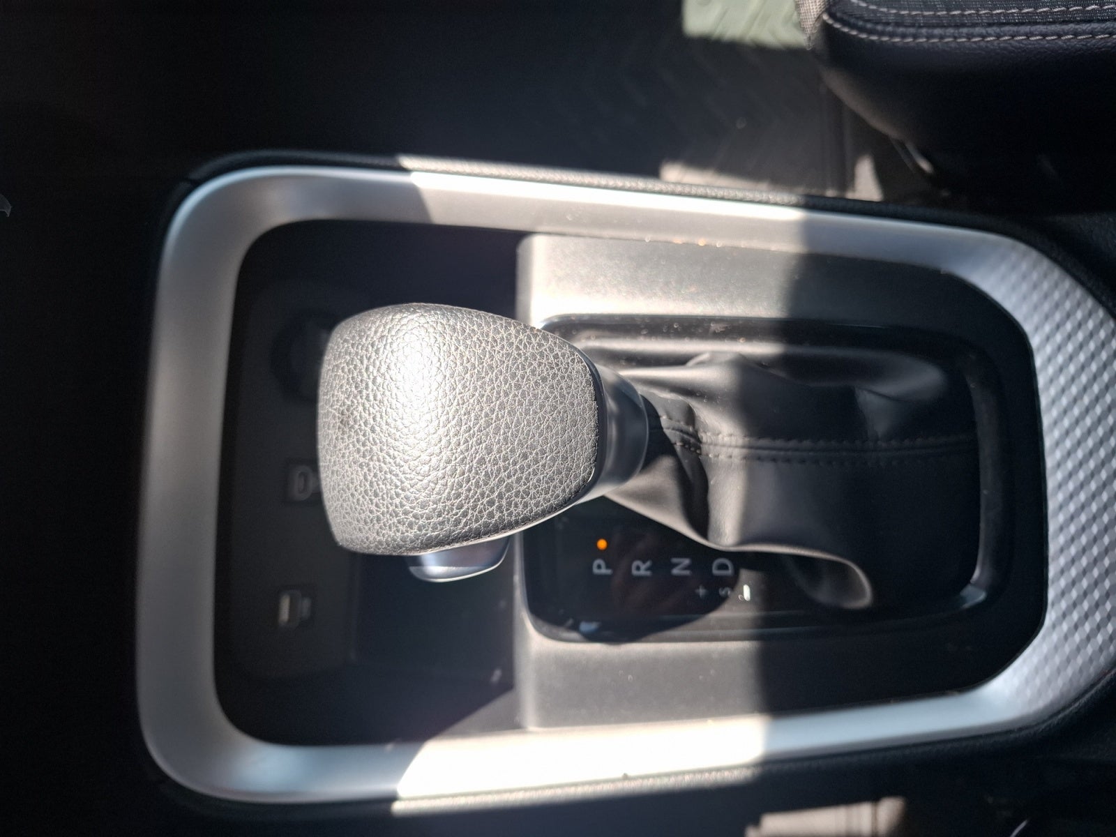 2024 Kia SONET EX IVT