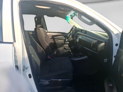 2023 Toyota HILUX D-CAB BASE