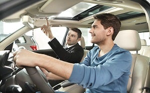 Schedule a test drive at Nissan Autocom Morelia Chapultepec in Morelia, Michoacán de Ocampo, México.